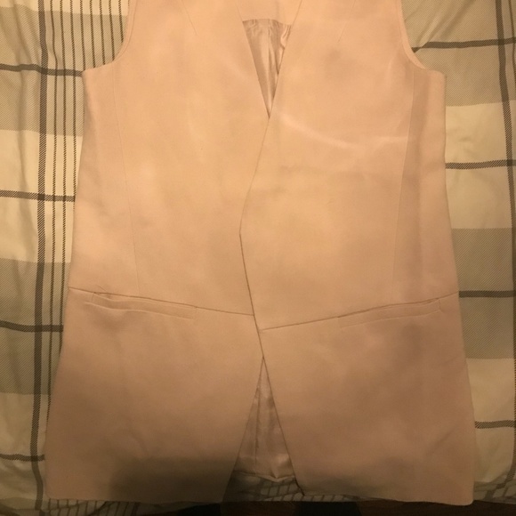 Pink vest - Picture 2 of 2